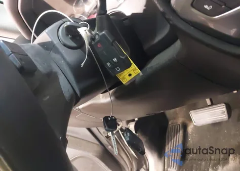 2017 Chevrolet Silverado 1500 2Lt from USA, damaged, VIN 1GCVKREC5HZ137644